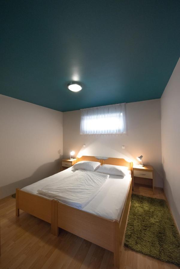 Rooms & Apartments Kepic, Airport Accomodation Cerklje na Gorenjskem Exteriör bild